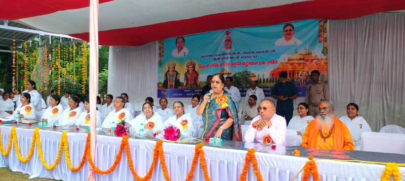 पूर्व आगरा जोन प्रभारी राजयोगिनी विमला दीदी की आठवीं पुण्यतिथि का आयोजन पर पहुंची बीजेपी कैबिनेट मंत्री बेबी रानी मौर्य जी